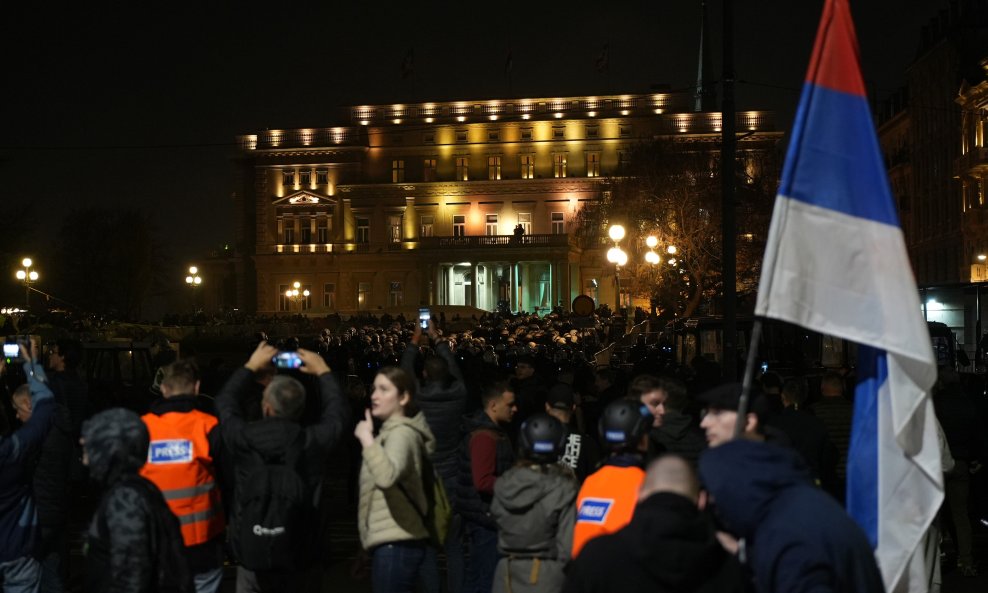 Prosvjed u Beogradu (ilustracija)