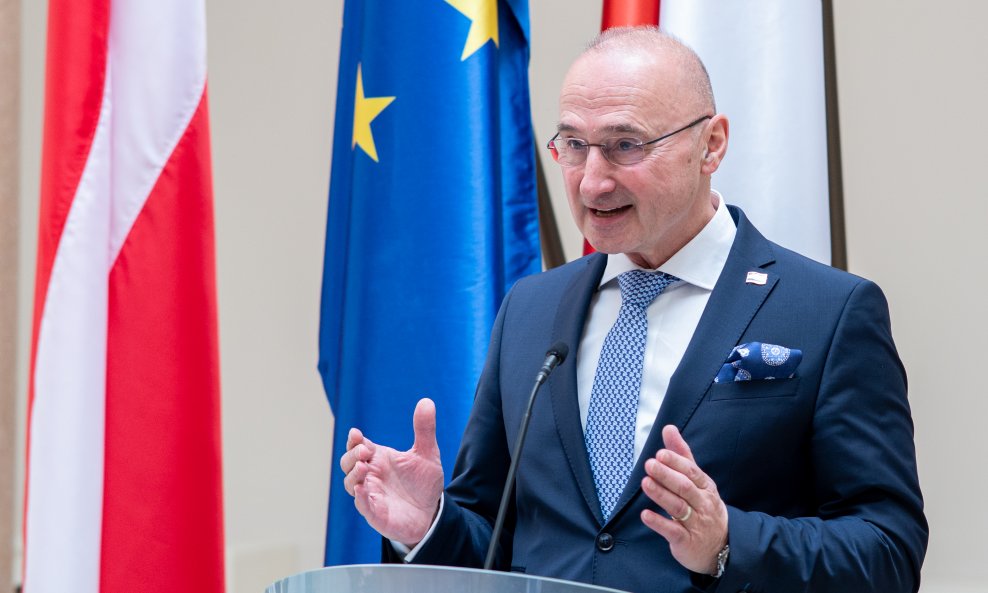 Gordan Grlić Radman