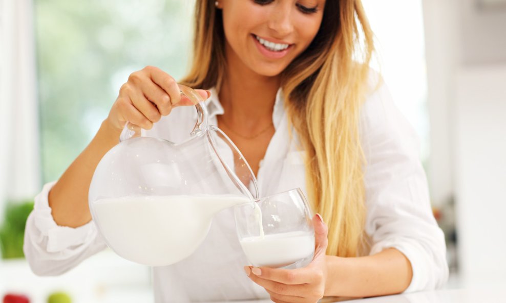 Mlijeko i mliječni proizvodi dobar su izvor vitamina B12