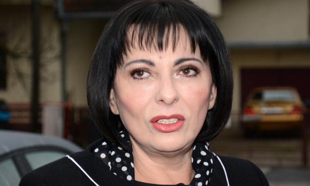Sisačko-moslavačka županica Marina Lovrić Merzel jutros je neosnovanima i monstruoznima nazvala optužbe da je županijskim novcem financirala privatne proslave, a nakon što je jučer Uskok objavio kako je protiv nje pokrenuo istragu.