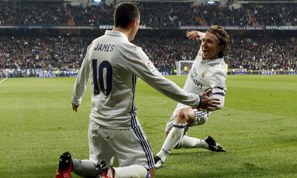 James Rodriguez i Luka Modrić