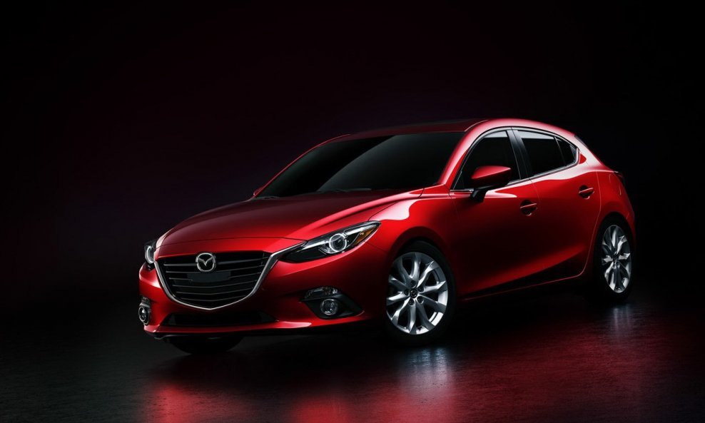 2014-Mazda3-Hatch-6[2]