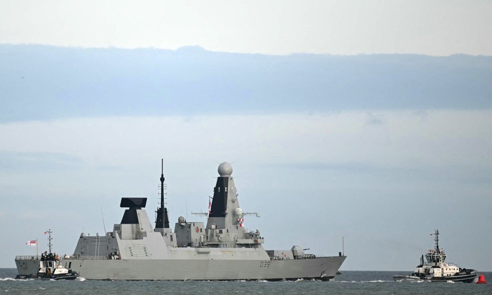HMS Dragon