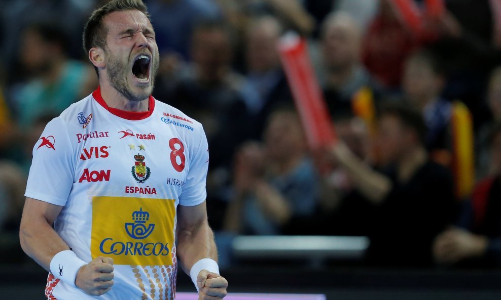 Men's Handball -  Tunisia v Spain - 2017 Men's World Championship Main Round - Group B - Arenes de Metz, Metz, France - 14/01/17 - Spain's Victor Tomas celebrates after scoring.  REUTERS/Vincent Kessler