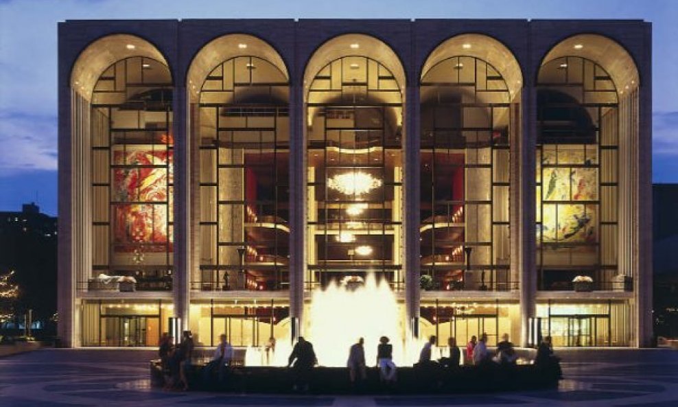 Metropolitan opera