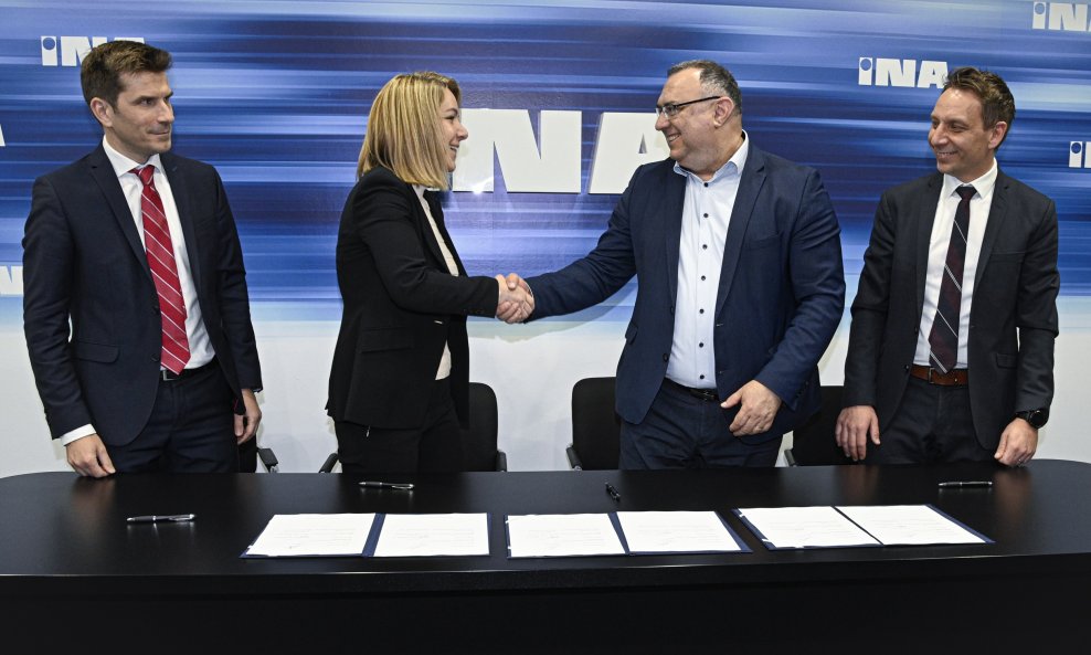 Marius Novak (Vermilion), Orsolya Halász (Vermilion), Josip Bubnić (INA) i Luka Pavleković (INA)