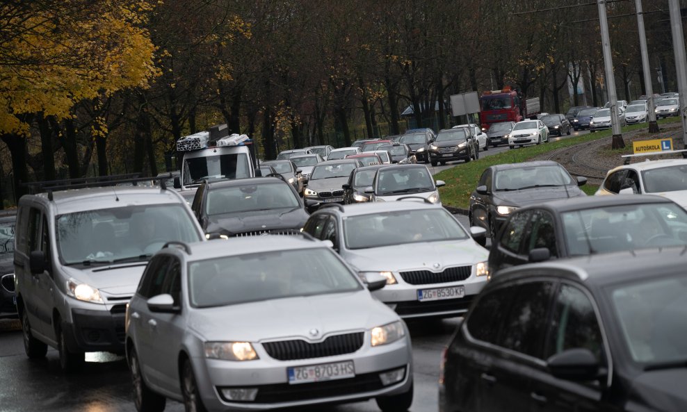 Prometna gužva - ilustracija