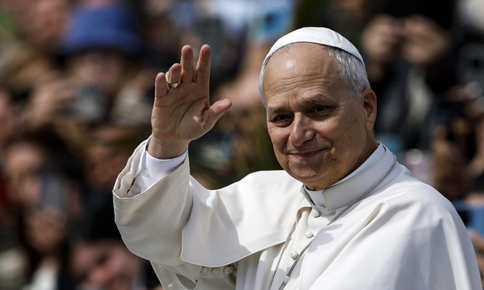 Papa Lav predvodit će Križni put