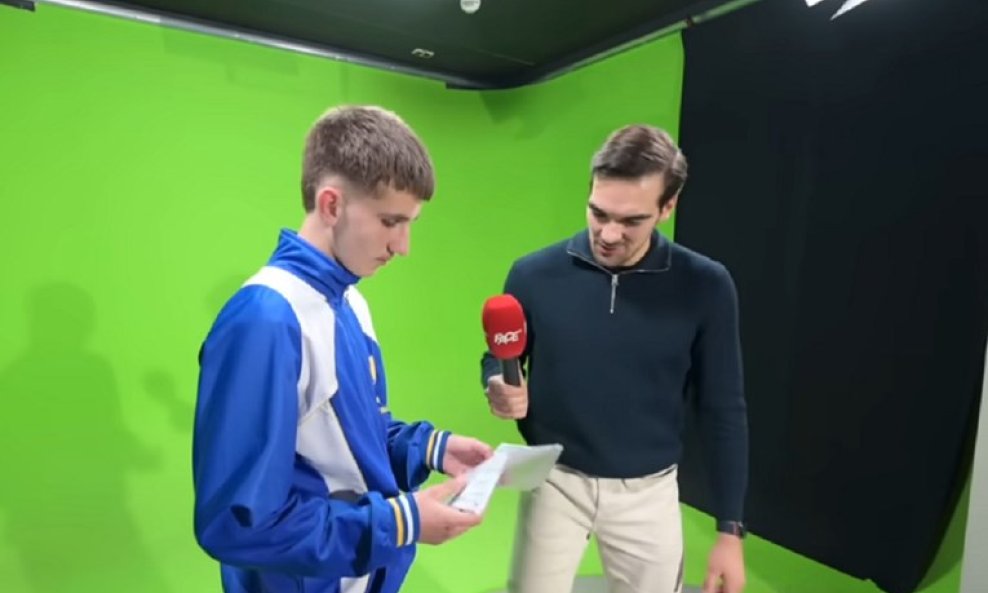 Afan Čizmić s Donnarumminim šalabahterom