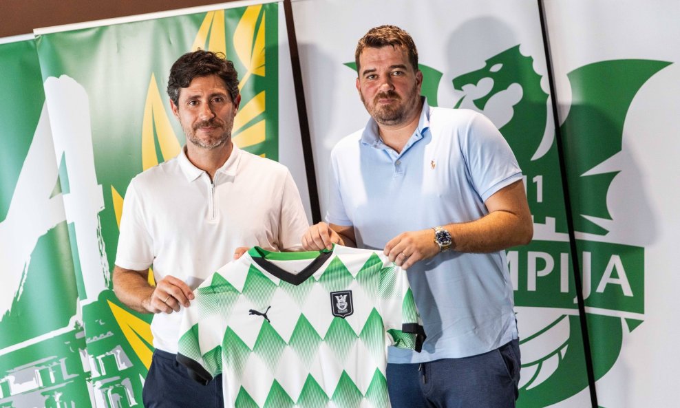 Victor Sanchez kao trener Olimpije i Goran Boromisa