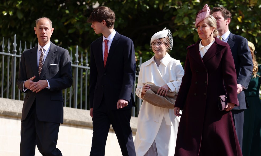 Princ Edward i vojvotkinja Sophie sa sinom Jamesom