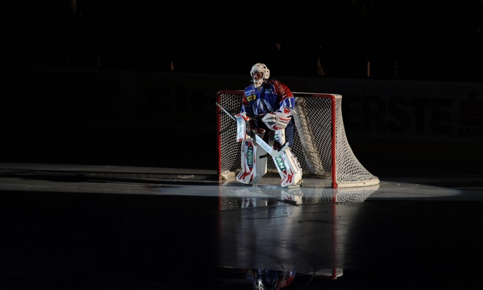 Mate Krešimir Tomljenović KHL Medveščak 2011