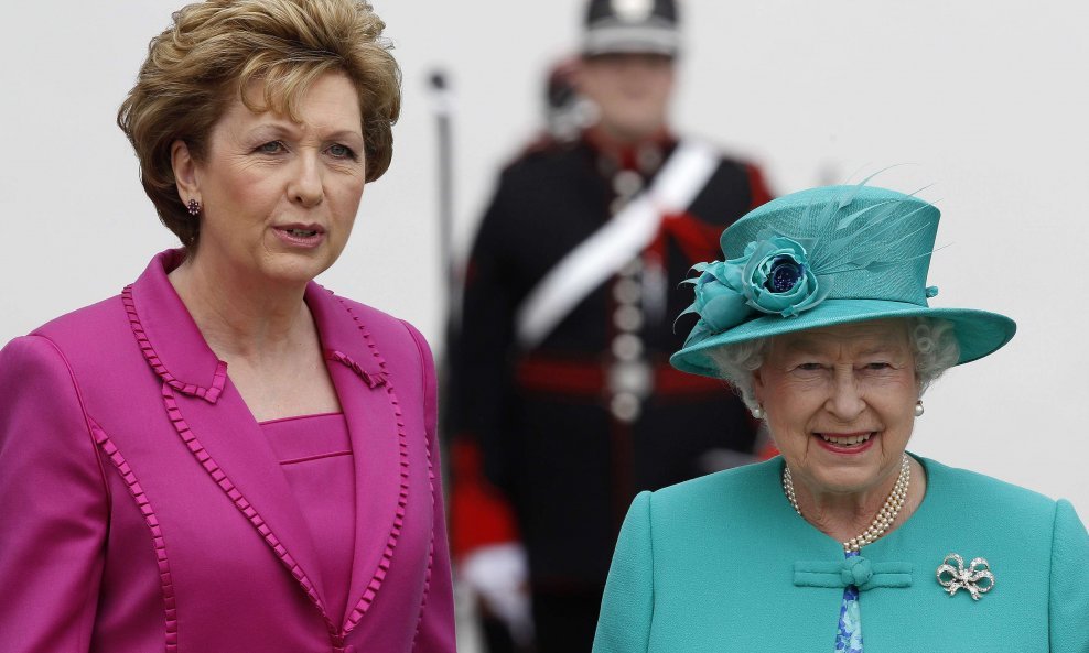 Kraljica Elizabeta II. i irska predsjednica Mary McAleese