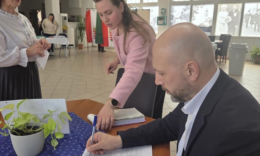 Mihael Zmajlović na izborima u Mađarskoj