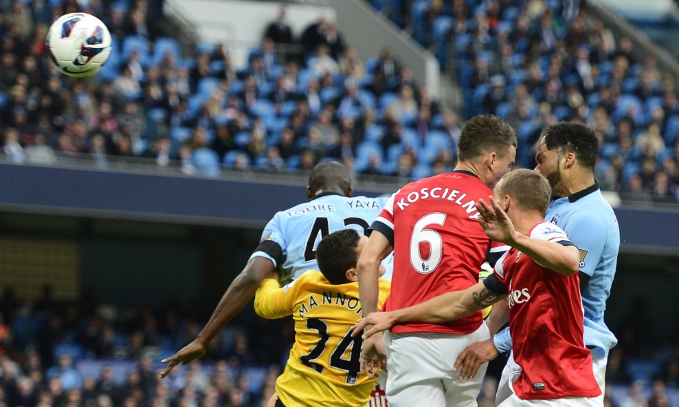 Arsenal Manchester City lescott Koscielny