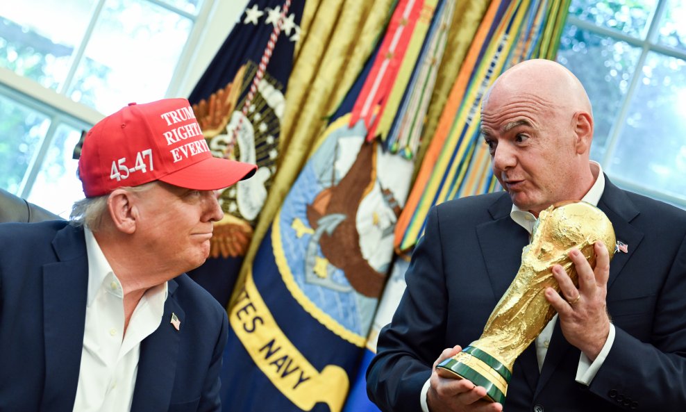 Donald Trump i Gianni Infantino