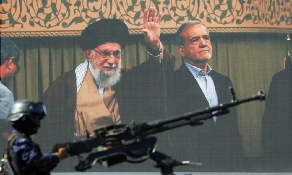 Ali Hamenei i Masoud Pezeshkian