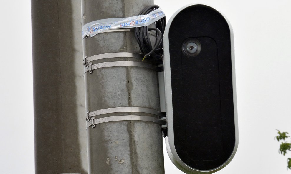 Kamera za nadzor prometa (ilustracija)