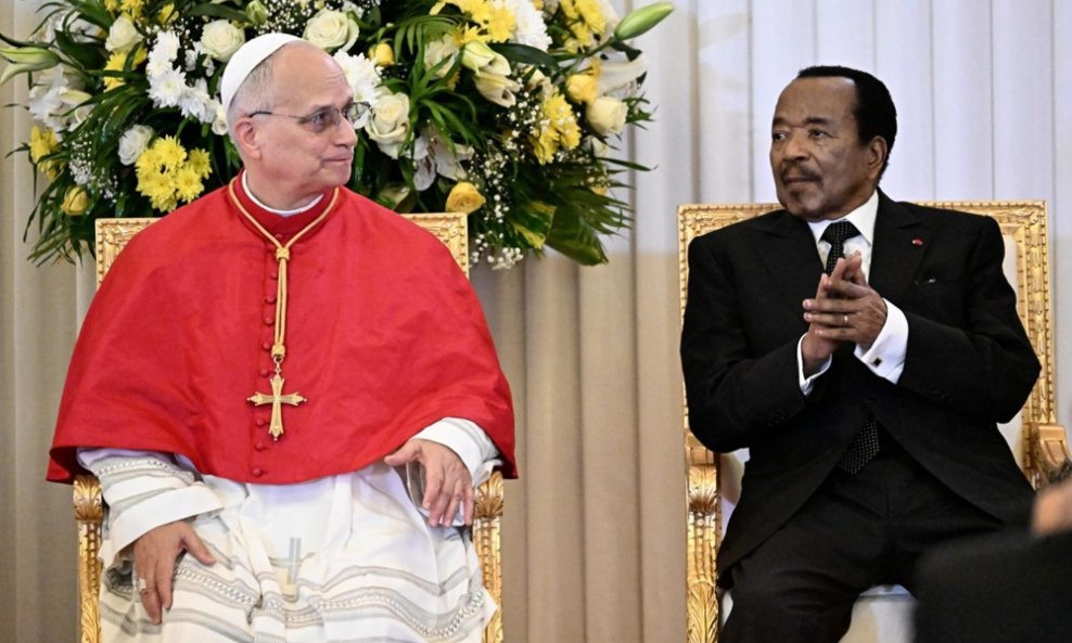Papa Lav XIV. i Paul Biya, predsjednik Kameruna