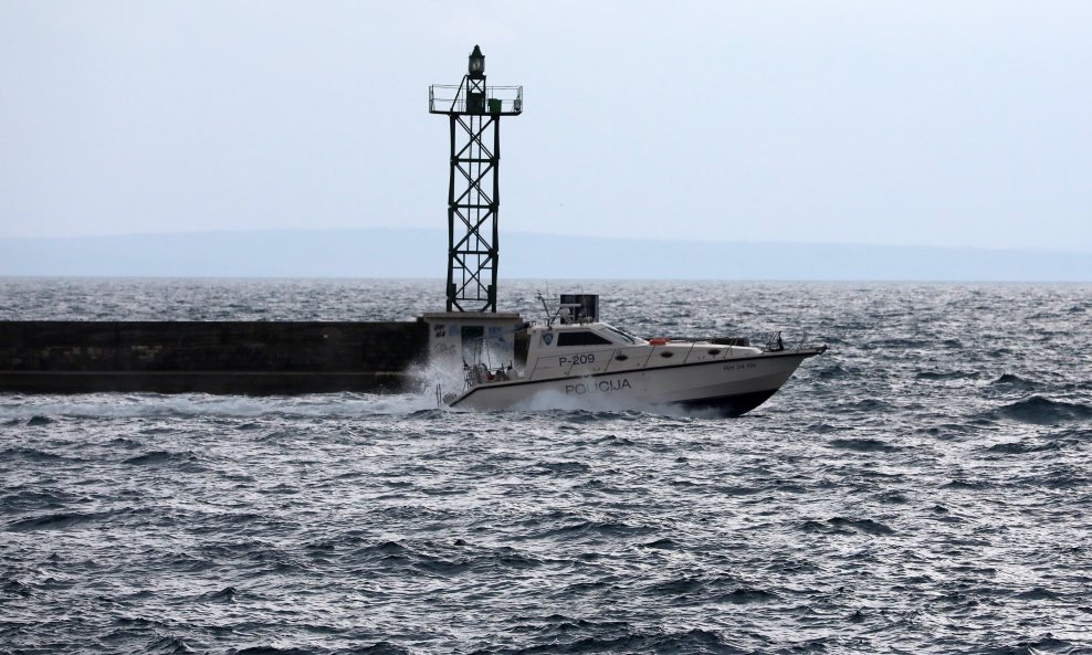 Pomorska policija, ilustracija