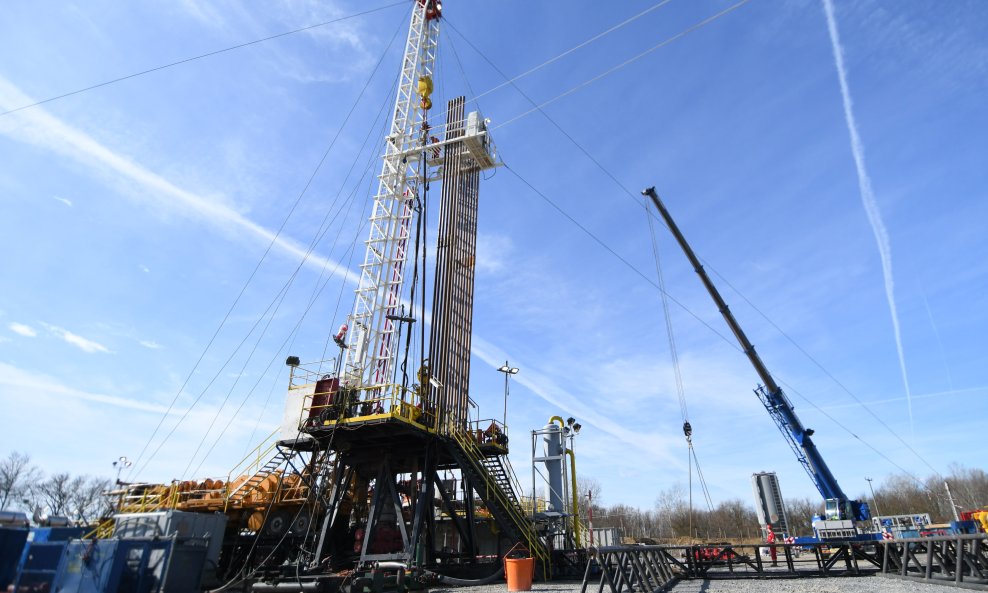 Geotermalna bušotina