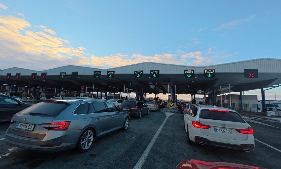 Gužva na graničnom prijelazu Bajakovo (ilustracija)