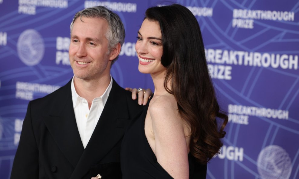 Adam Shulman i Anne Hathaway