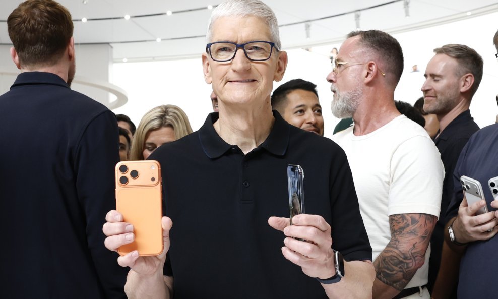 Tim Cook