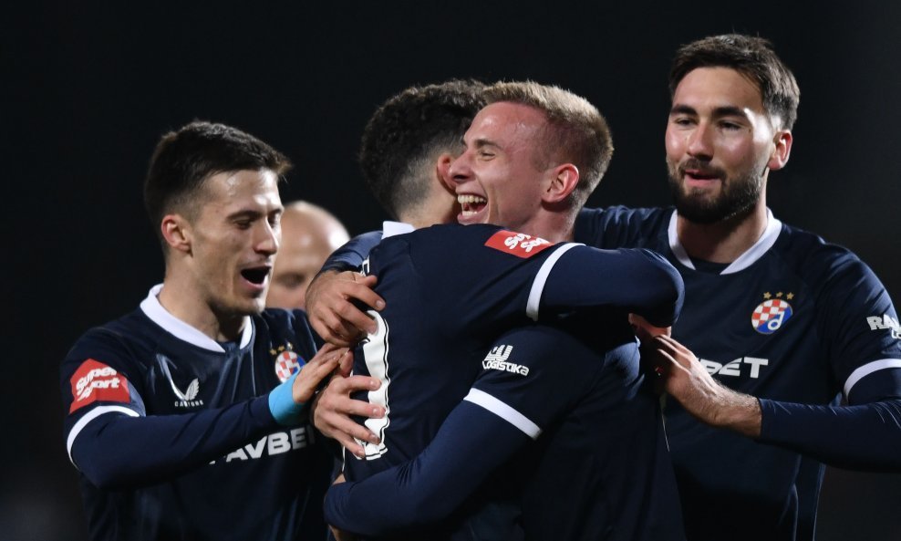 Slavlje igrača Dinama