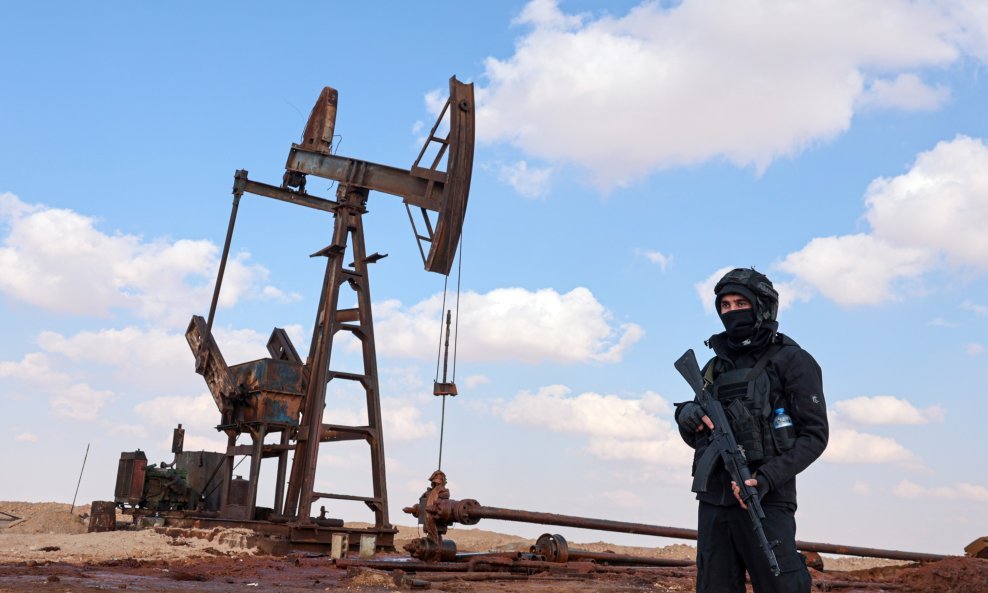 Naftno polje u Siriji - Ilustracija