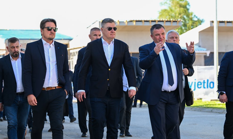 Zoran Milanović u Starim Mikanovcima