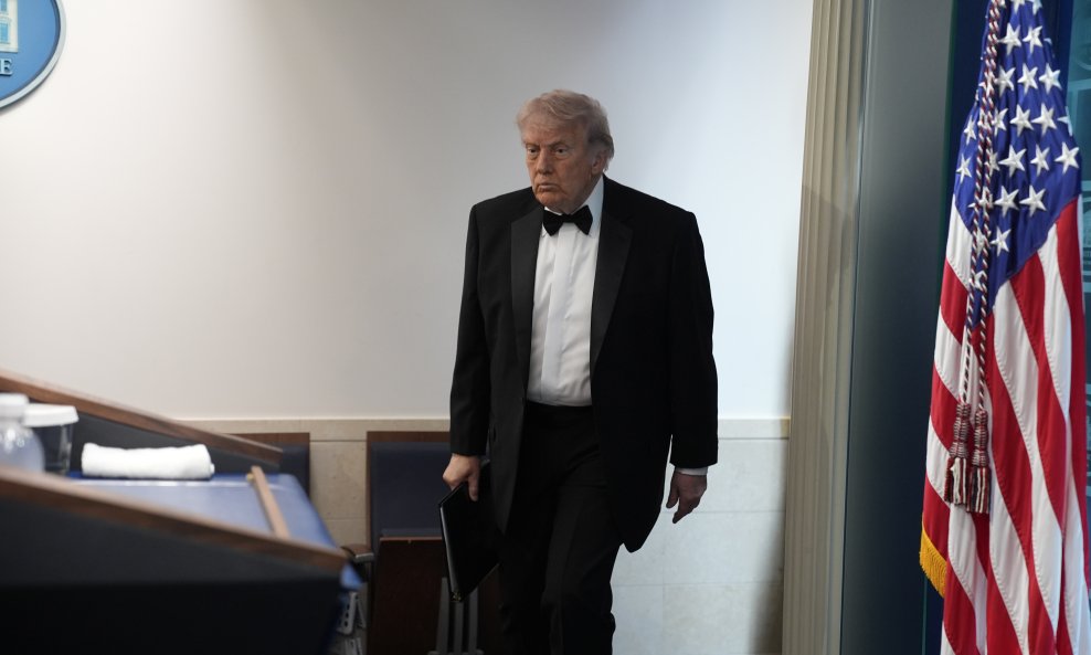 Pucnjava na večeri Udruge dopisnika Bijele kuće