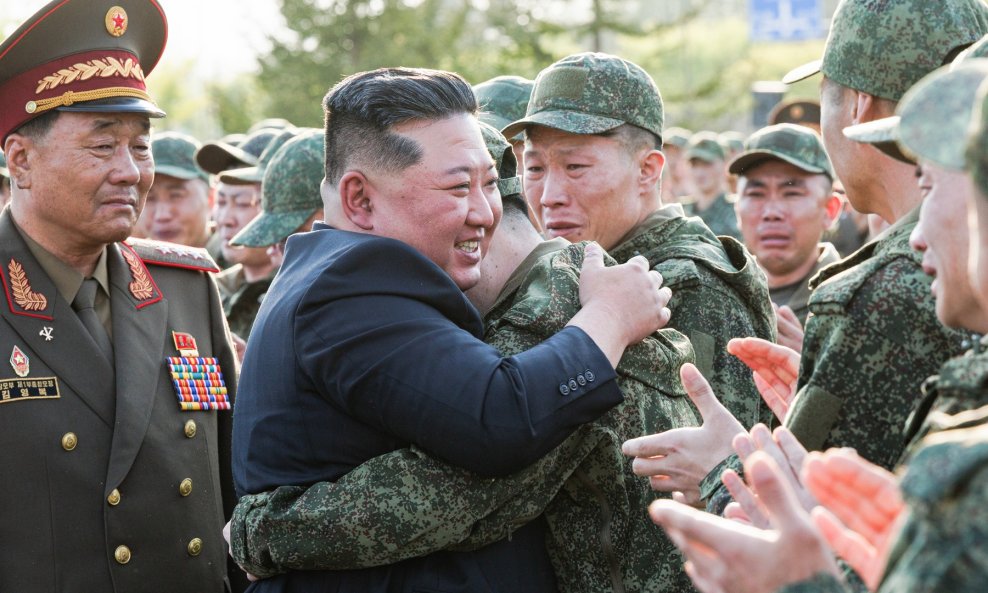 Kim Jong Un na ceremoniji otvaranja muzeja palim borcima