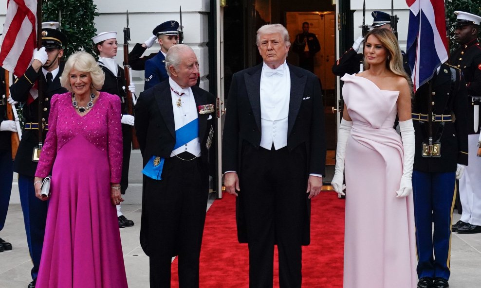 kraljica Camilla, kralj Charles, Donald i Melania Trump