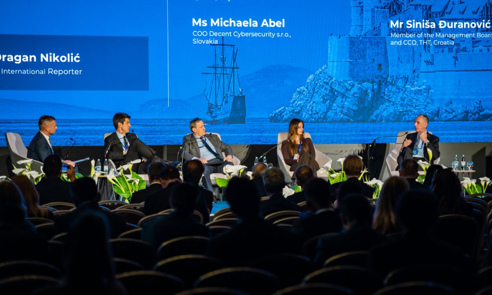 Panel 'Wiring the Three Seas'