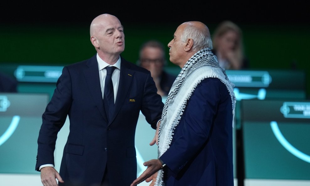 Jibril Rajoub (desno) i Gianni Infantino