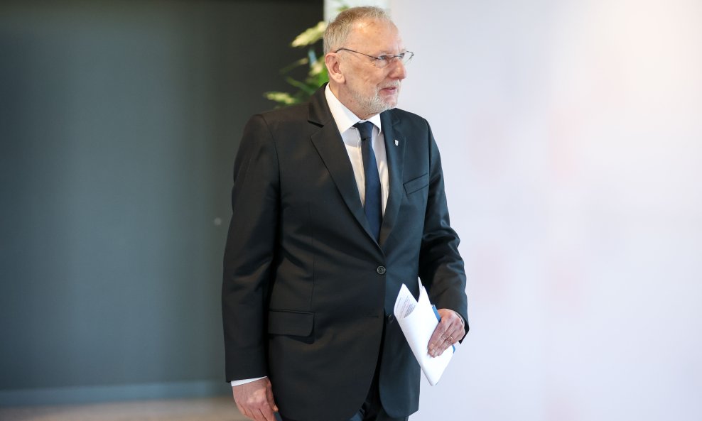 Davor Božinović