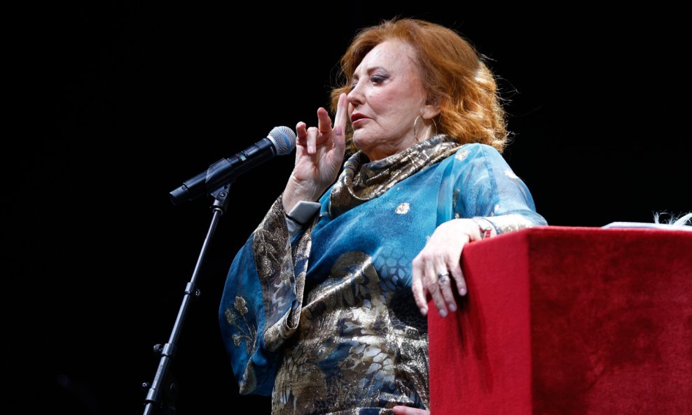 Oproštajni koncert Tereze Kesovije u Splitu