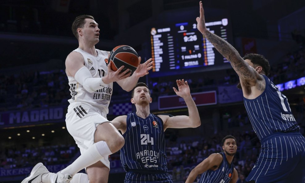 Mario Hezonja (lijevo)