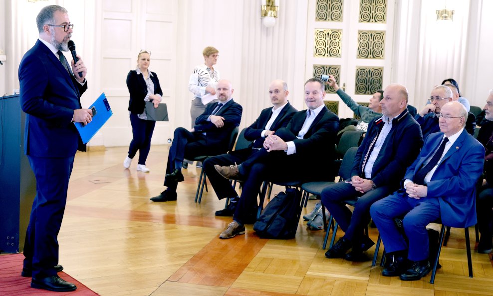 Konferencija 35 godina samostalne Hrvatske