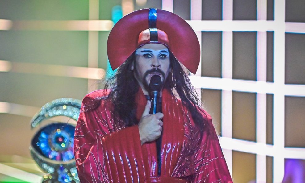 Luke Steele (The band Empire of the Sun)