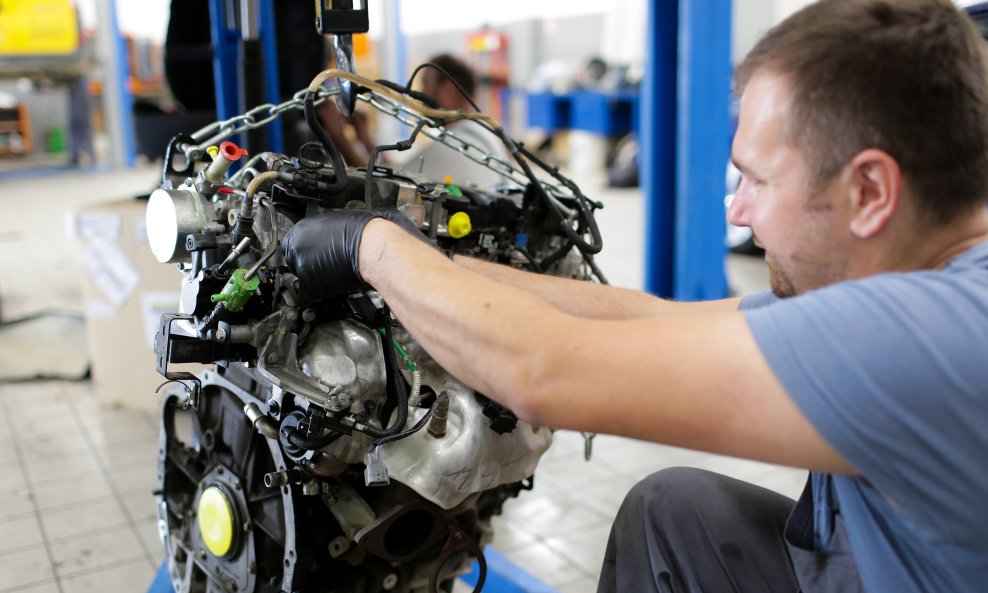 Servis automobila