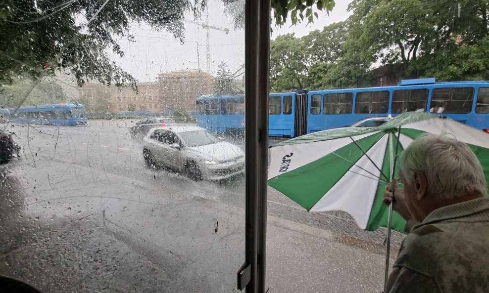 Nevrijeme u Savskoj