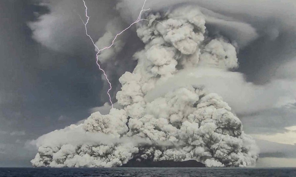 Erupcija vulkana Huanga Tonga-Hunga Ha'apa
