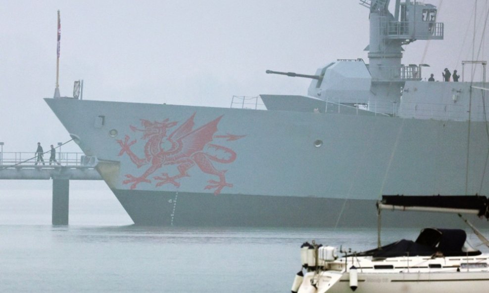HMS Dragon