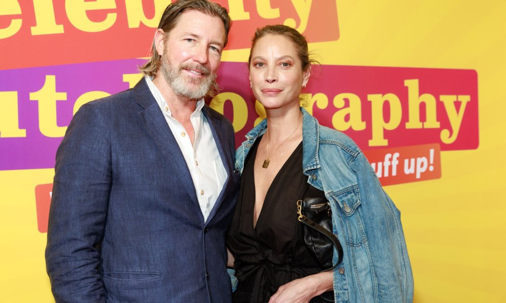 Ed Burns i Christy Turlington