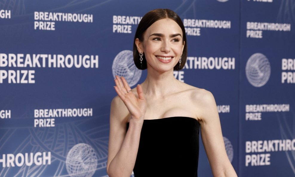 Lily Collins