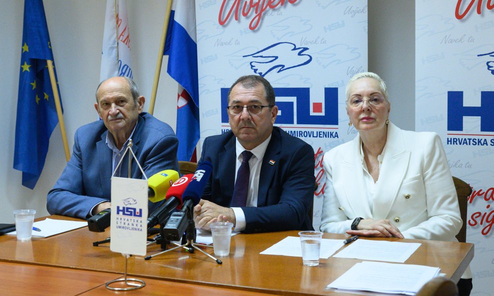 Hrvatska stranka umirovljenika