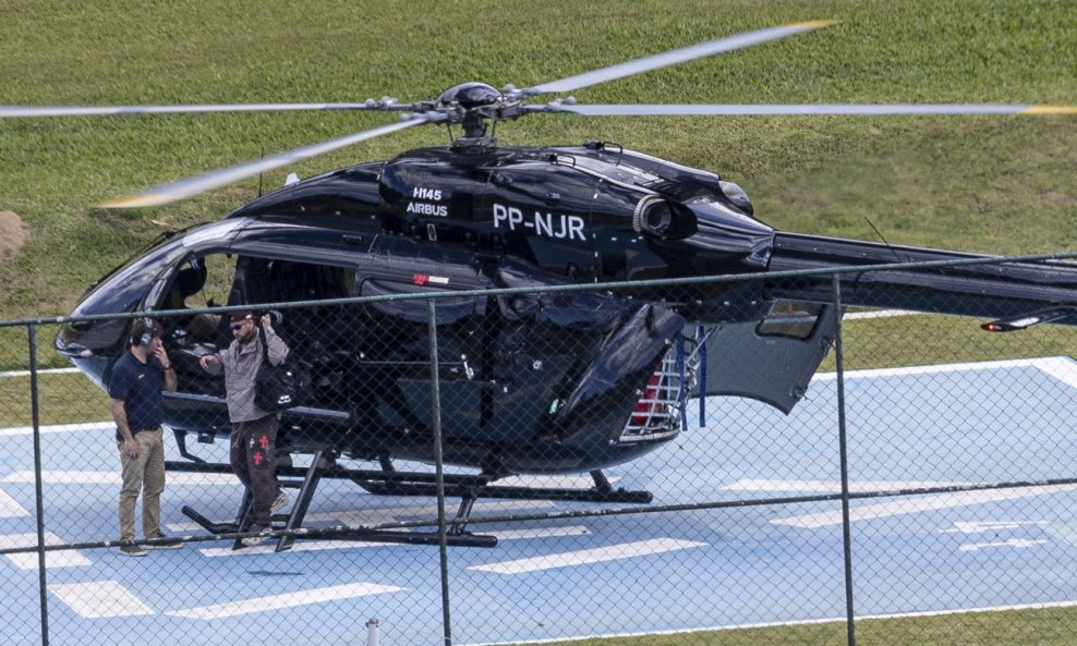 Neymar je na trening stigao helikopterom
