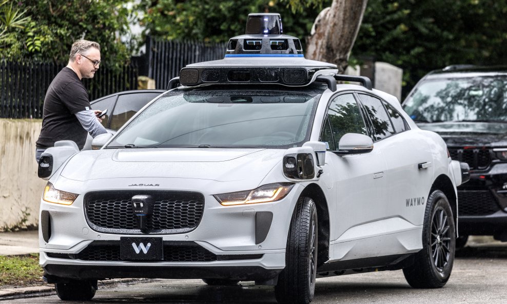 Waymo robotaxi